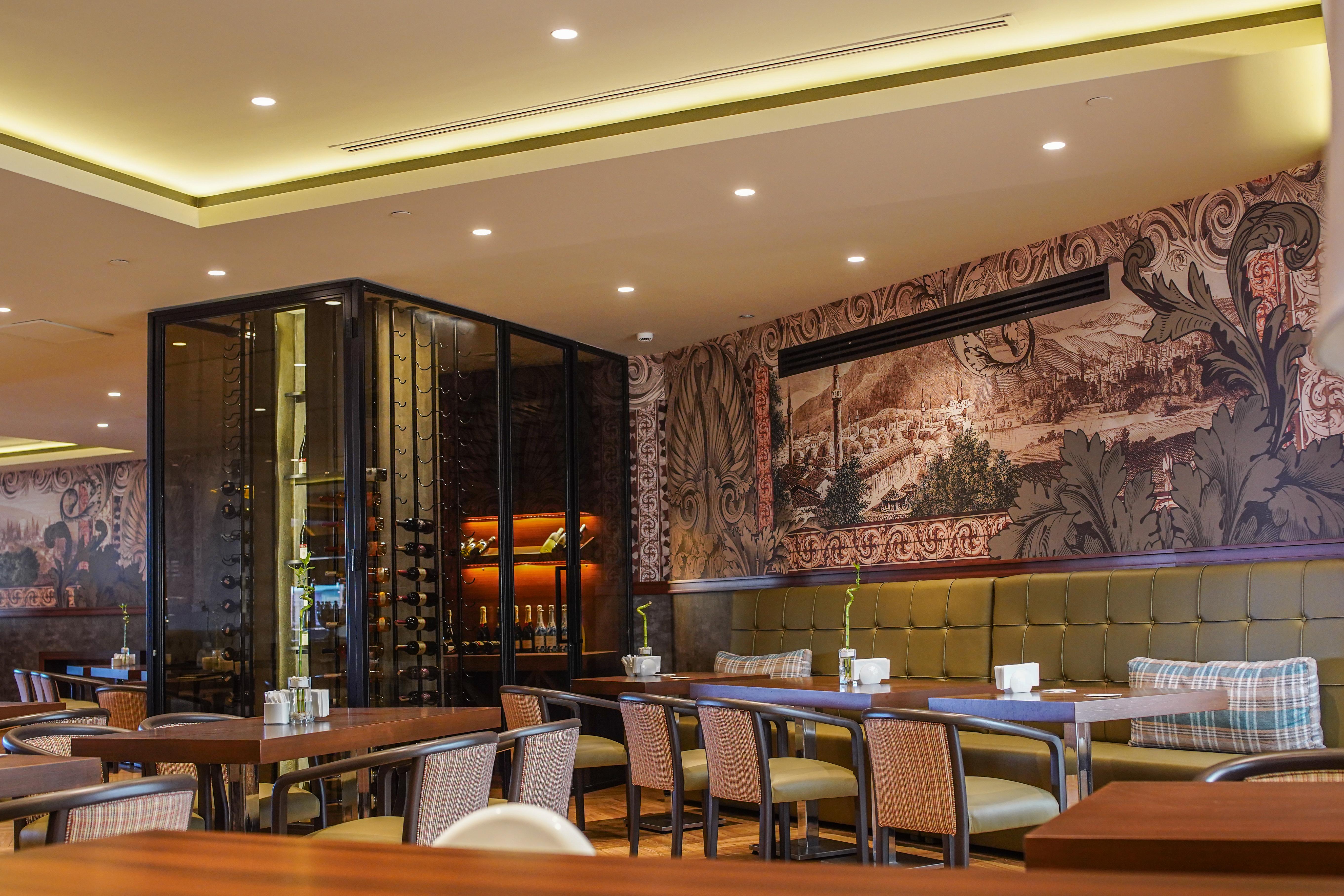 Almira Hotel Thermal Spa & Convention Center Bursa Exterior foto The interior of the restaurant