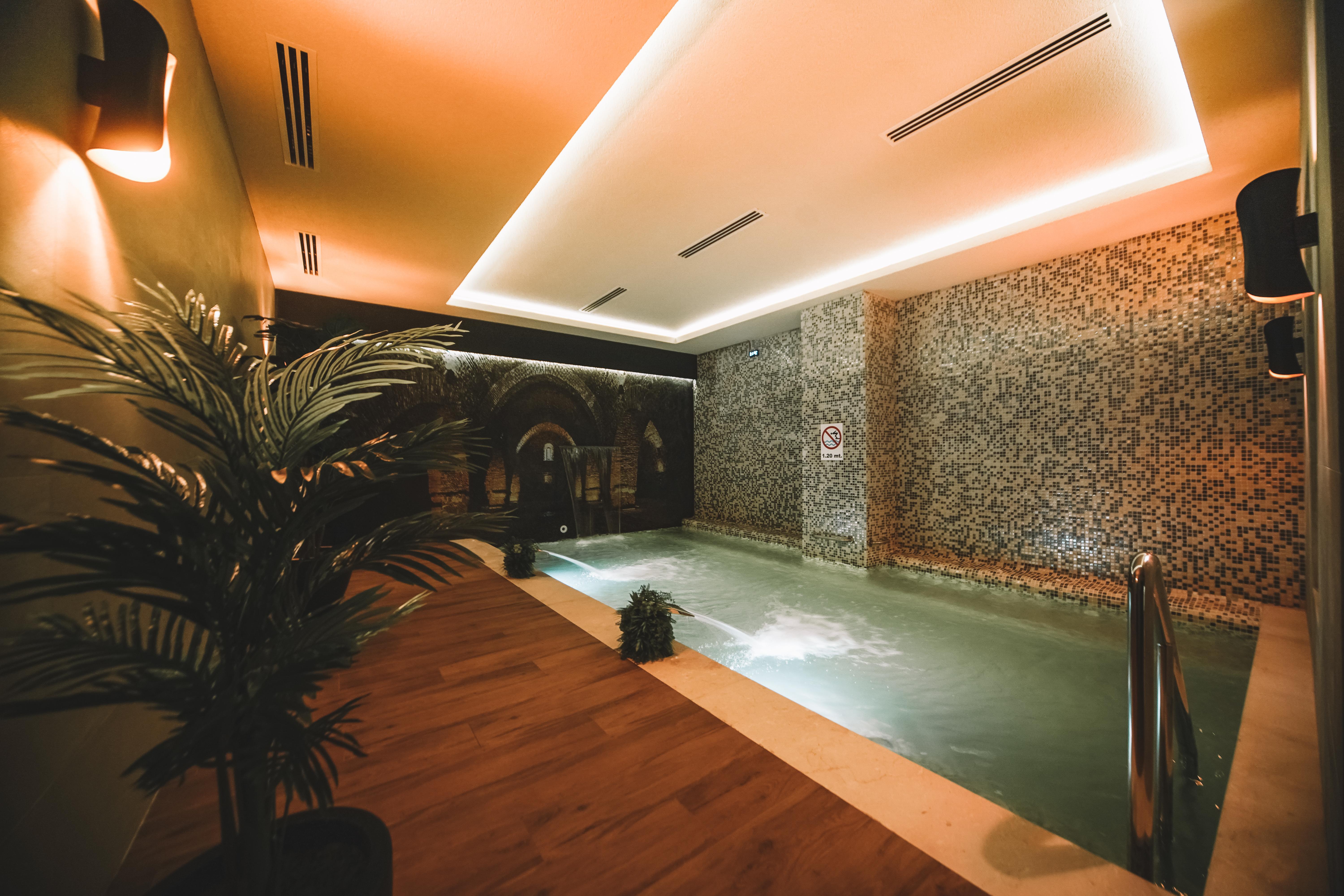 Almira Hotel Thermal Spa & Convention Center Bursa Exterior foto The spa at the hotel